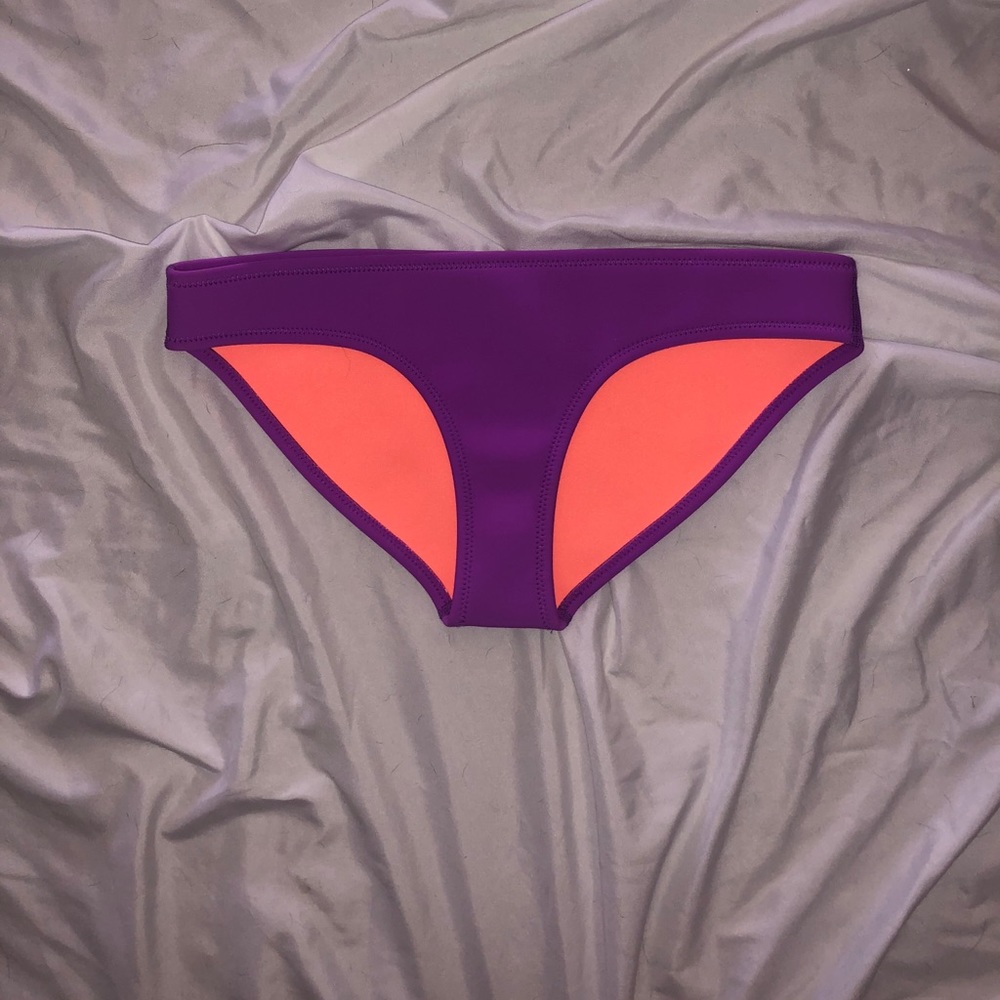 TRIANGL XS swim bottoms
